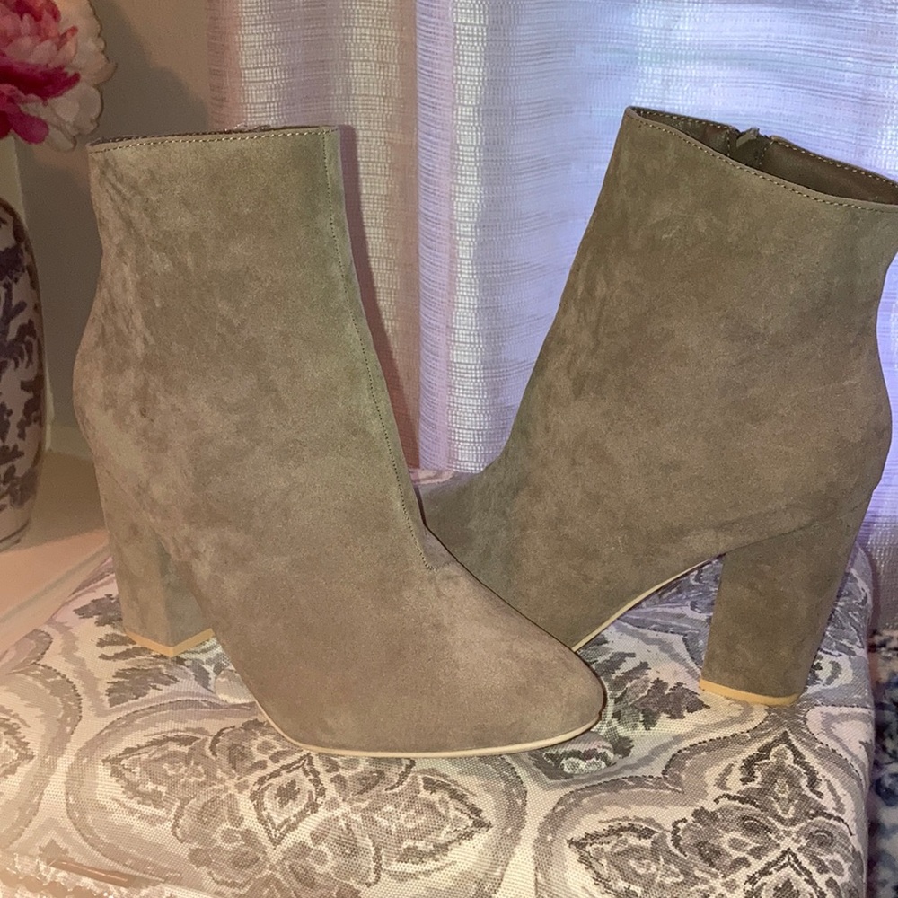 Grey 'Besha' Bootie - 12